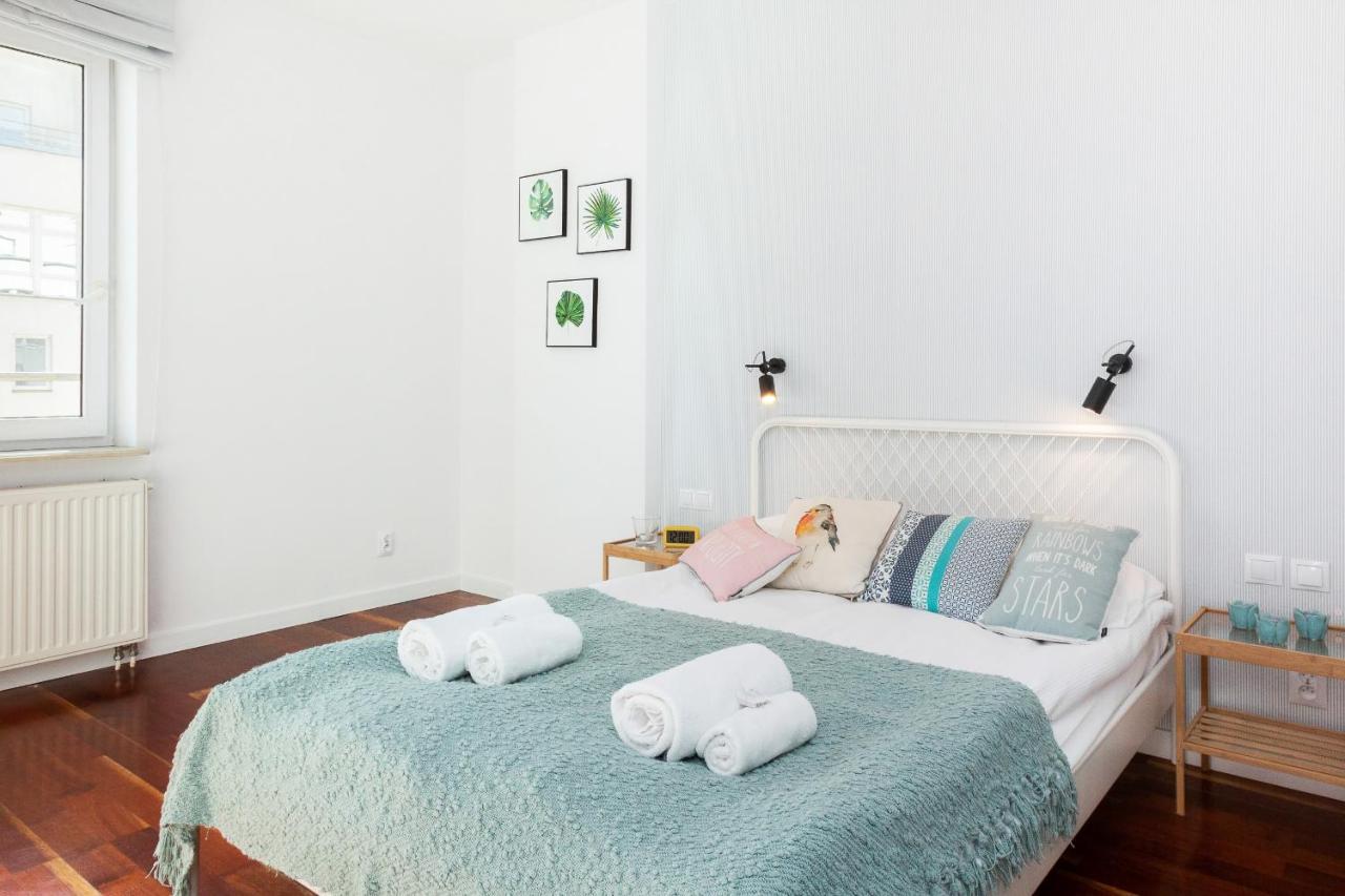 Apartments Warsaw Zelazna By Noclegi Renters Kültér fotó